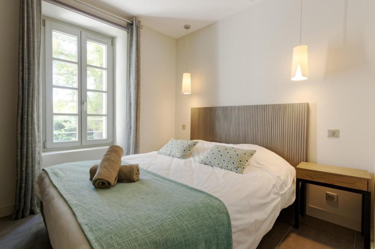 Private Furnished Apartment With All Comfort Has A Garden In A Green Space Мейрей Екстер'єр фото