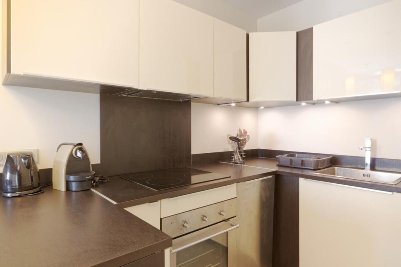 Private Furnished Apartment With All Comfort Has A Garden In A Green Space Мейрей Екстер'єр фото